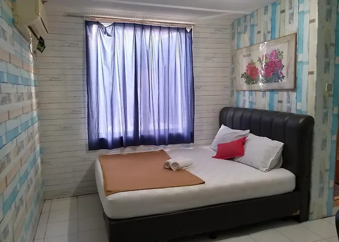 Venice Guest House Redpartner Jakarta